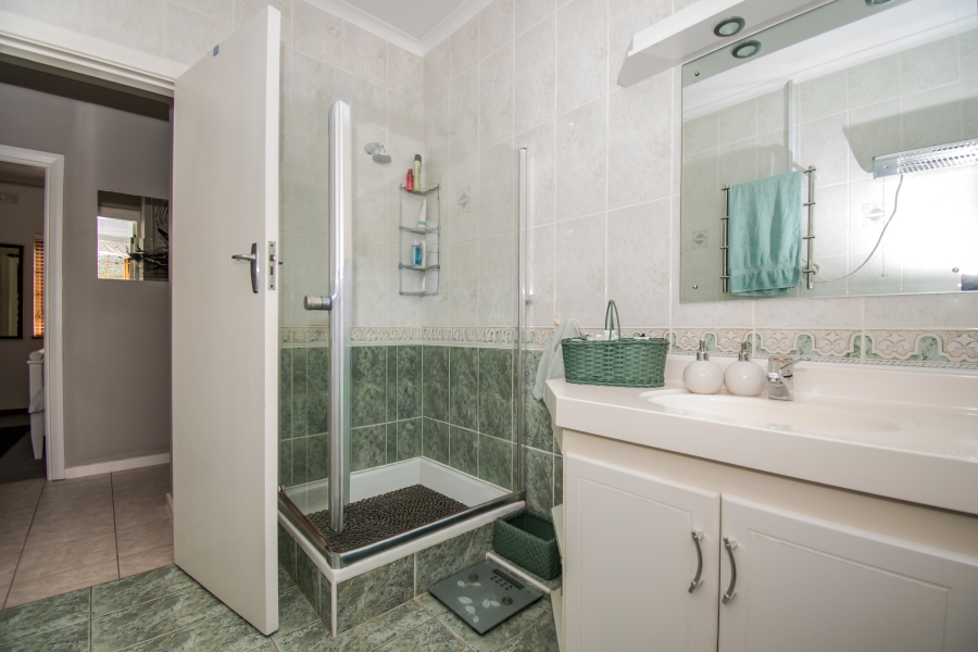 4 Bedroom Property for Sale in La Sandra Western Cape